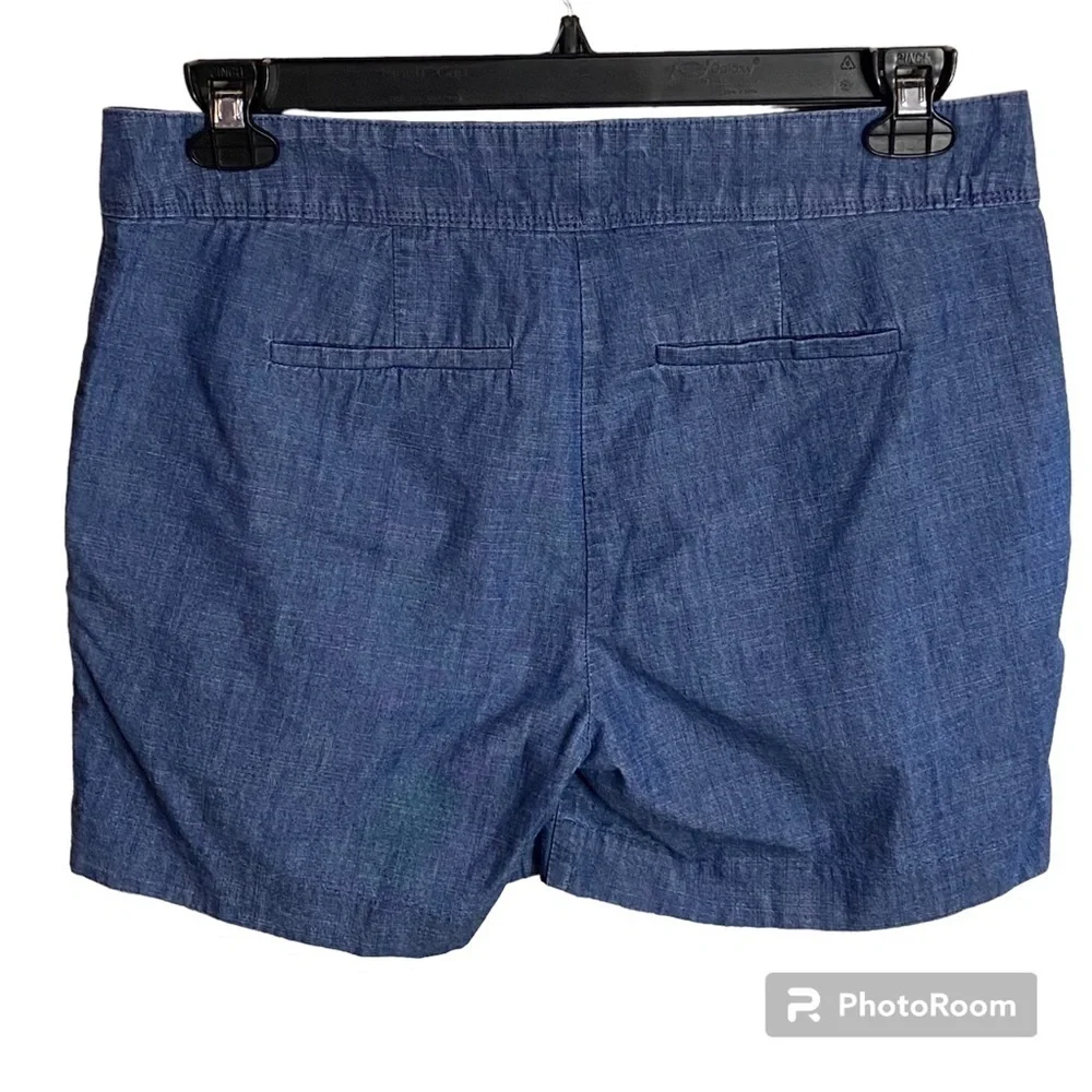 THE LIMITED / Blue Chambray Shorts High Rise Size 8